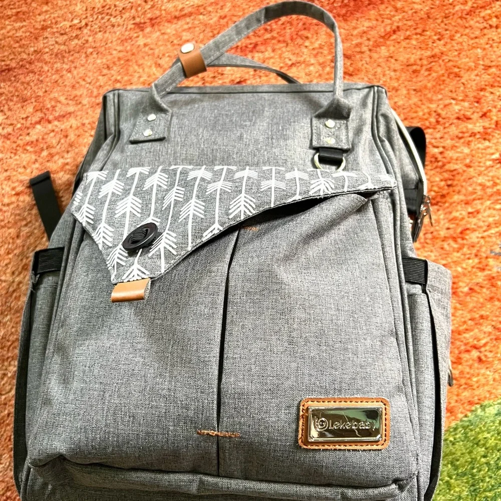 Totebag/Backpack/Clothes bags by Lekebaby Arrow Pattern. Can be use for travel.